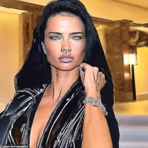 Artistic representation for Adriana Lima sparks speculation she has had her fillers dissolved as she debuts a new look - after she was forced to deny plastic surgery rumours over unrecognisable appearance Please provide a title for the article.